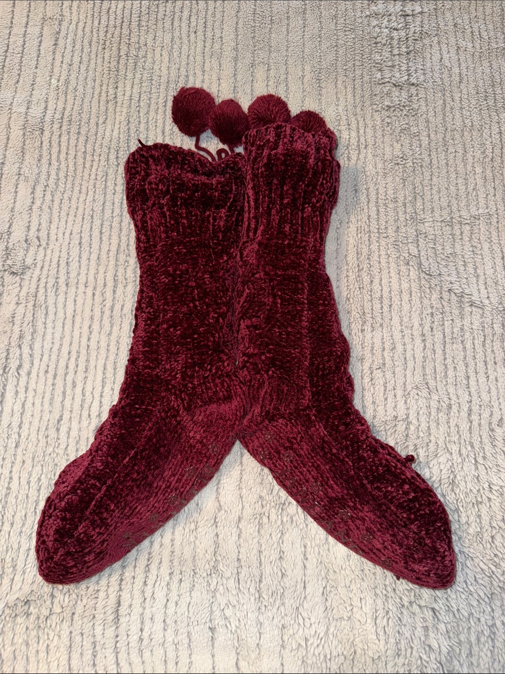 Plush Pom-Pom Chenille Socks in Burgundy